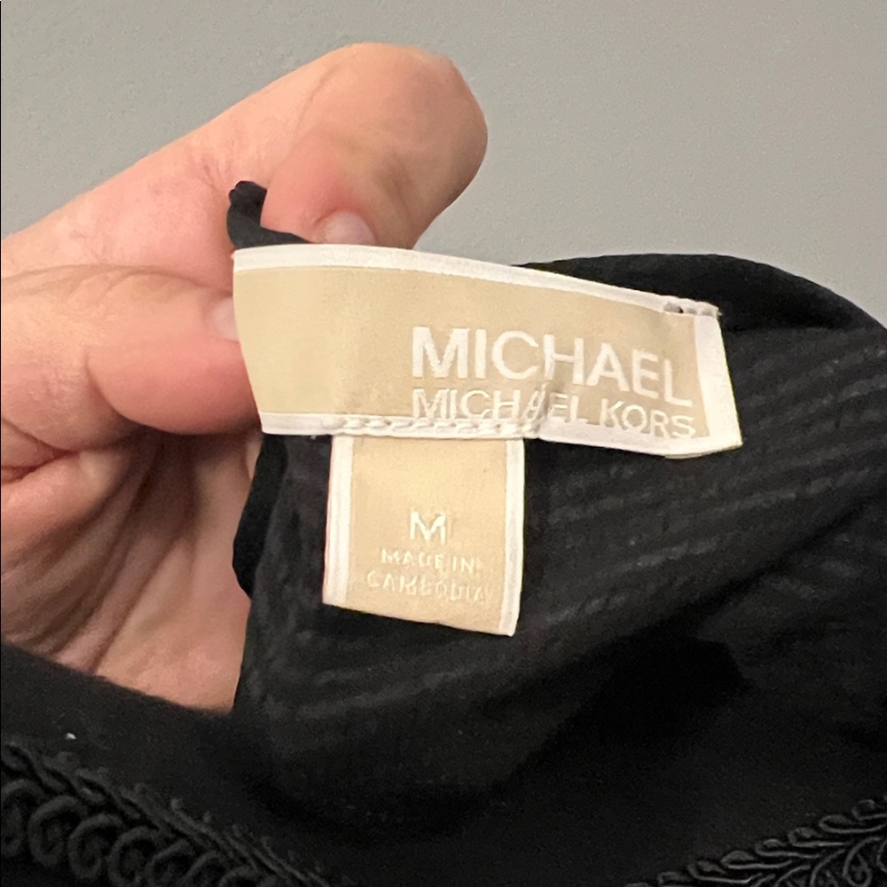 Michael Kors Black Ruffle Sleeve Blouse Stitch Fix - Picture 2 of 5